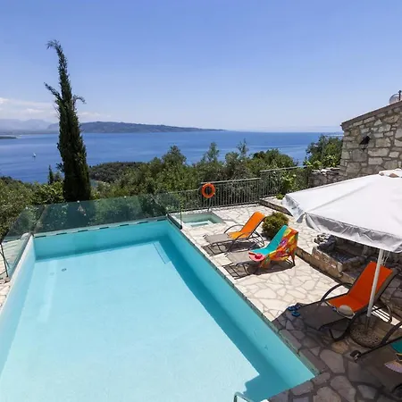 Villa Scirocco & Folitsa Agnítsini