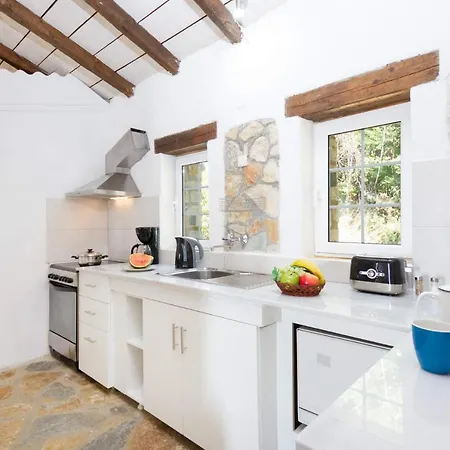 Scirocco & Folitsa *