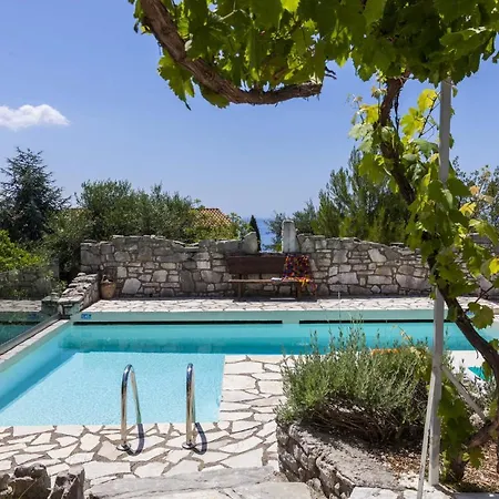 Scirocco & Folitsa Villa