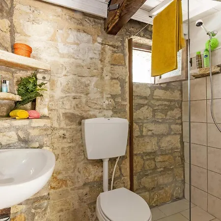 Scirocco & Folitsa Villa Agnítsini