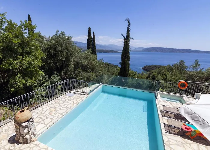 Villa Scirocco & Folitsa