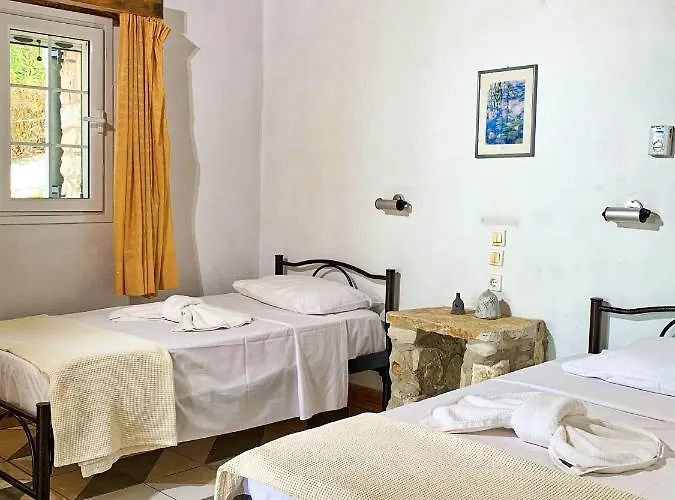 Scirocco & Folitsa Villa *