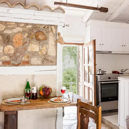 Scirocco&folitsa Villa Agnítsini